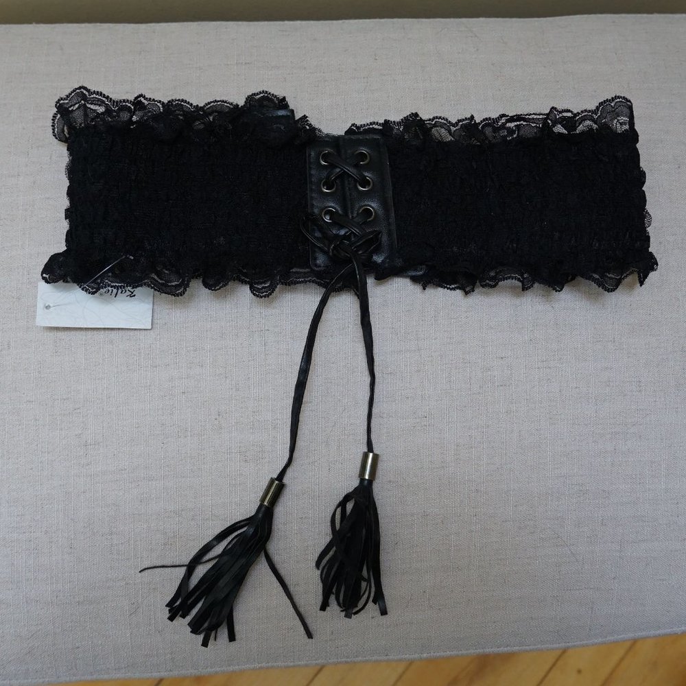 NWT Stretchy Lace-Up Corset Button-Back Belt